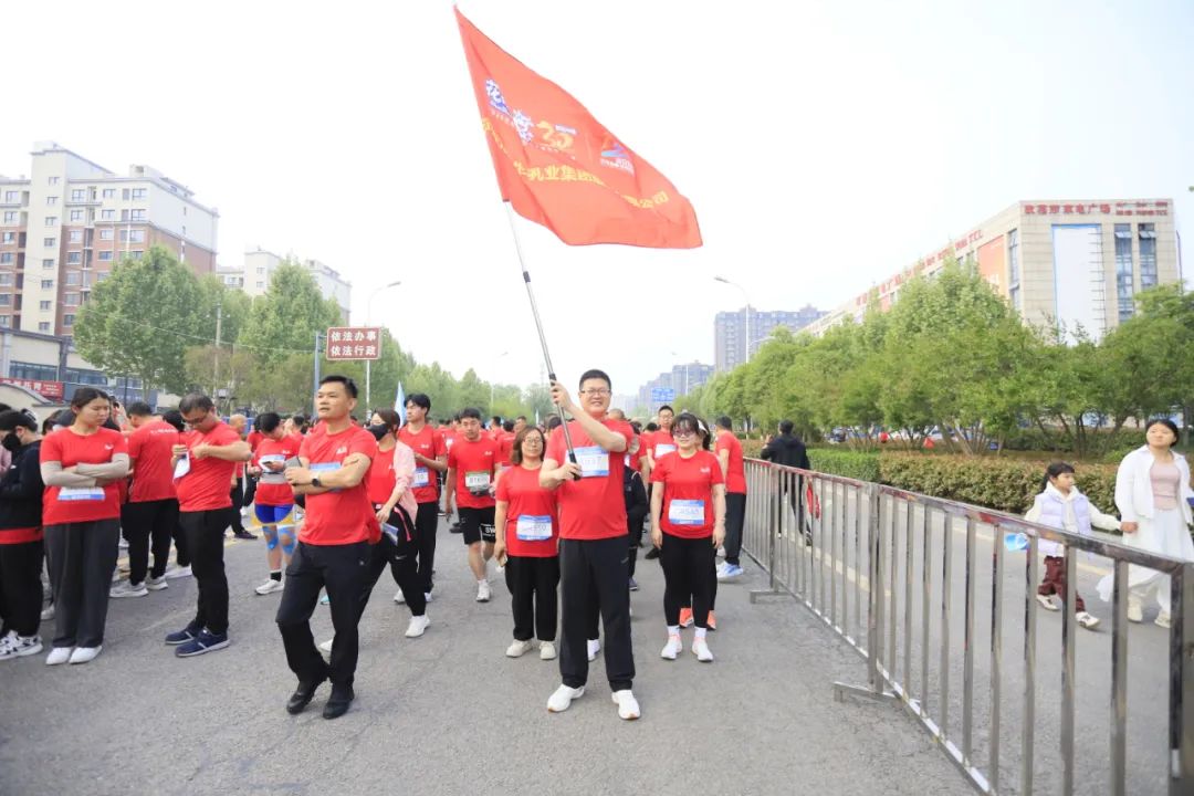 砥礪初心使命，汲取奮進(jìn)力量丨花花牛乳業(yè)集團(tuán)黨委組織開(kāi)展學(xué)習(xí)“焦裕祿精神”主題黨日活動(dòng)